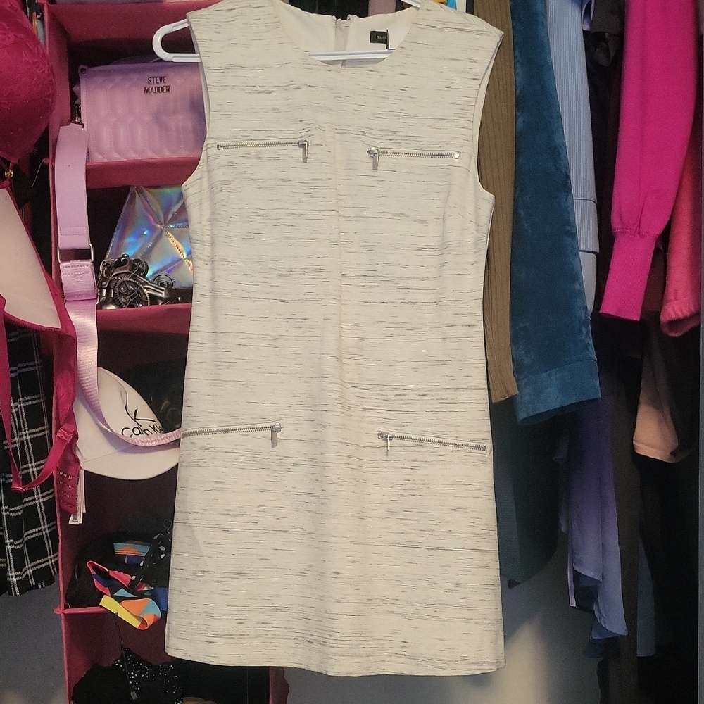 Banana Republic Cream Sheath Mini Dress Sleeveless Crew Neck